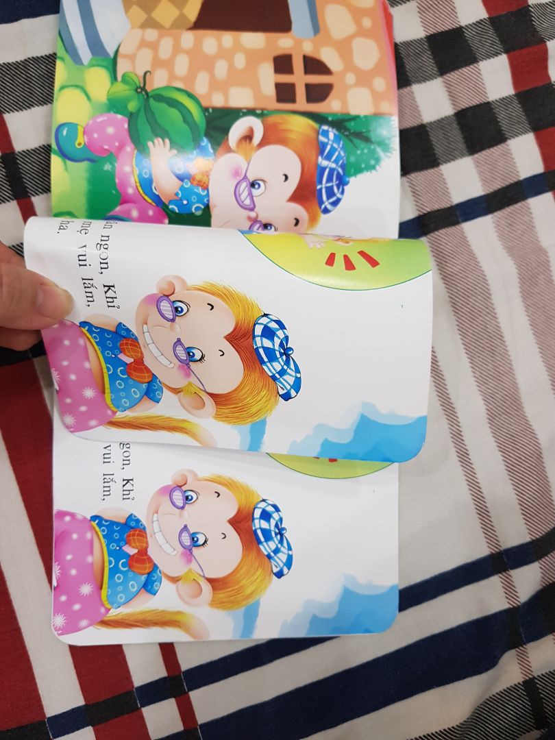 truyện in trùng lập k đủ nội dung lun