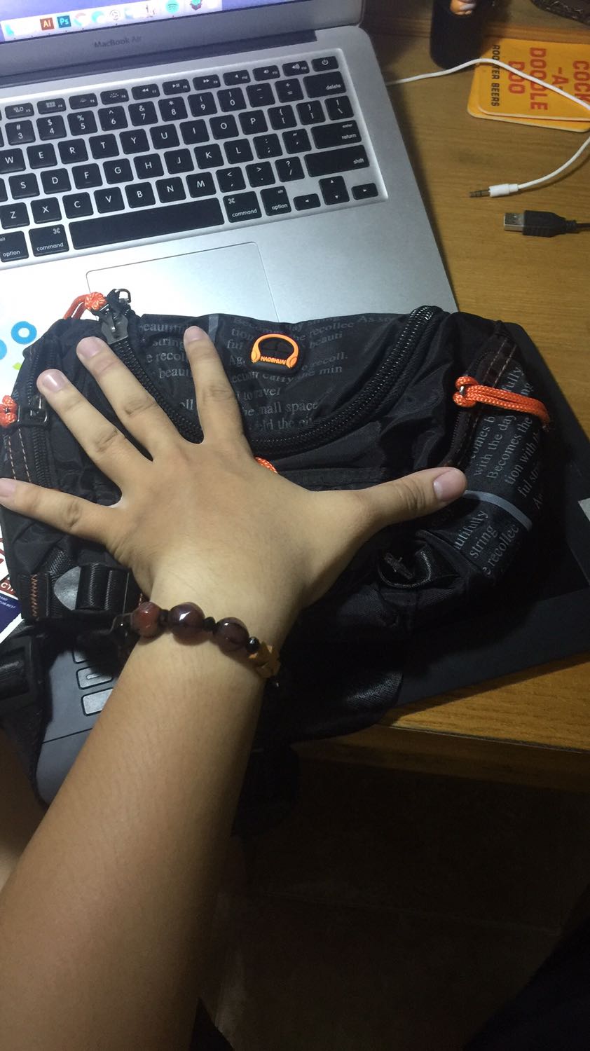 Giỏ nhỏ rất nhiều so với mô tả, ngang gang tay mình là 20cm thì giỏ đâu đó gần 25cm trong khi mô tả 35cm.
Mình thấy giá không đúng chất lượng sản phẩm, khá thất vọng. Giỏ nhỏ rất nhiều so với mô tả, ngang gang tay mình là 20cm thì giỏ đâu đó gần 25cm trong khi mô tả 35cm.
Mình thấy giá không đúng chất lượng sản phẩm, khá thất vọng.