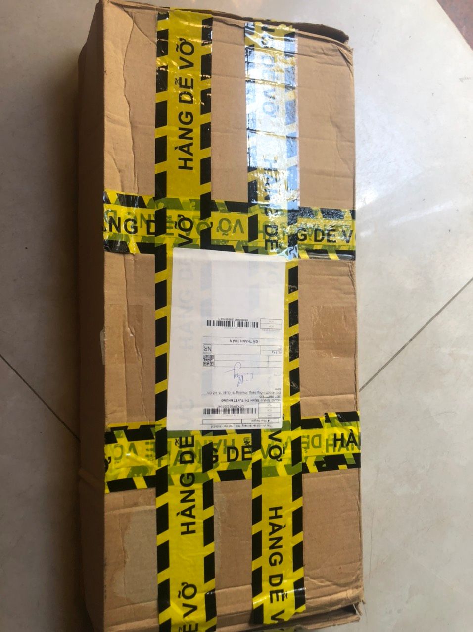 Giá tốt nhất trên các nhà bán, giao nhanh gọn lẹ ,phiên bản Young màu đen sạch, mong sẽ bền lâu dài