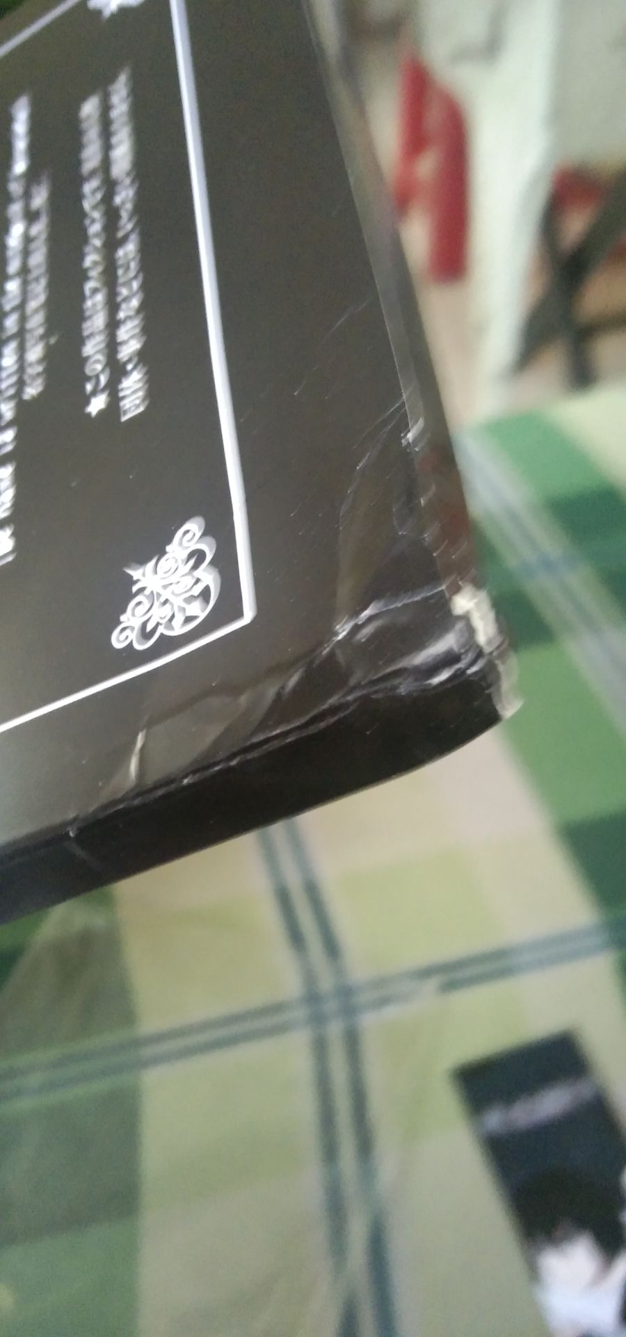 hàng đóng gói ko kĩ phần bìa bị méo nặng