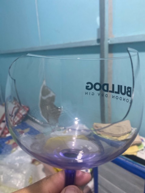 (*) Đánh giá không tính điểm
Ly quà tặng bị vỡ trong quá trình giao hàng thì phải. Khi mình nhận hàng thì đã thấy sự không lành do nghe tiếng leng keng từ gói hàng. Mình mua chỉ vì thấy chiếc ly đẹp mà bị vỡ rồi. Tiếc thật (*) Đánh giá không tính điểm
Ly quà tặng bị vỡ trong quá trình giao hàng thì phải. Khi mình nhận hàng thì đã thấy sự không lành do nghe tiếng leng keng từ gói hàng. Mình mua chỉ vì thấy chiếc ly đẹp mà bị vỡ rồi. Tiếc thật