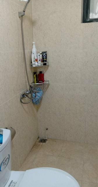 Sản phẩm bọc rất kĩ càng
Hàng giống y hình
có cả vít cả keo dán đầy đủ 
Rất hài lòng về sản phẩm