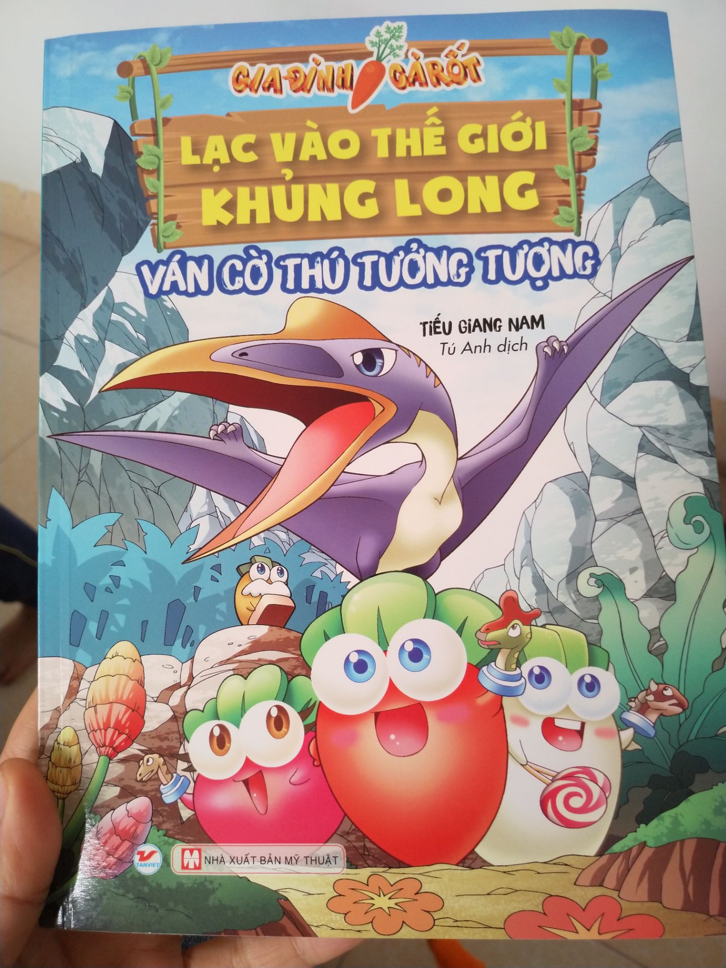 truyện hay. bé nhà m đã mua gần hết bộ. tiếc là sách dính gáy o kỹ. chưa đọc hết đã bong mất trang rồi