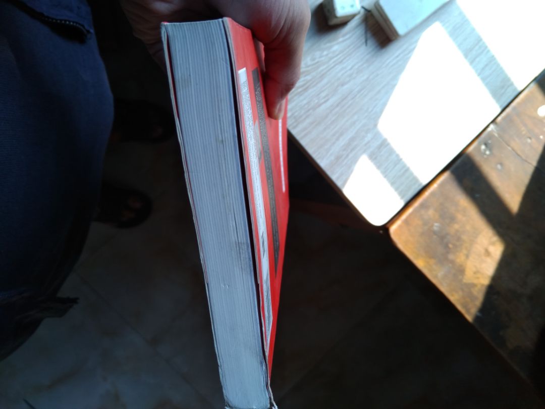 Mình nhận sách thì khá thất vọng, sách không có bọc nylon ở ngoài, rách gáy và bị bẩn
Ngoài ra đơn hàng của mình được tặng kèm 1 coupon mua hàng nữa mà không thấy đâu???
Tiki giải quyết sao đây ạ?