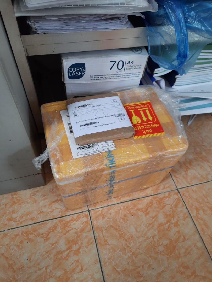 chưa khui hàng, nhưng thấy Shop đóng gói cẩn thận, rất thích. Search trên mạng Shop bán hàng phong thủy uy tín nên đặt mua. Đồ thờ cúng nên tính mình khá kỹ. Cho Shop 5 sao. Sẽ mua tiếp lần tới chưa khui hàng, nhưng thấy Shop đóng gói cẩn thận, rất thích. Search trên mạng Shop bán hàng phong thủy uy tín nên đặt mua. Đồ thờ cúng nên tính mình khá kỹ. Cho Shop 5 sao. Sẽ mua tiếp lần tới