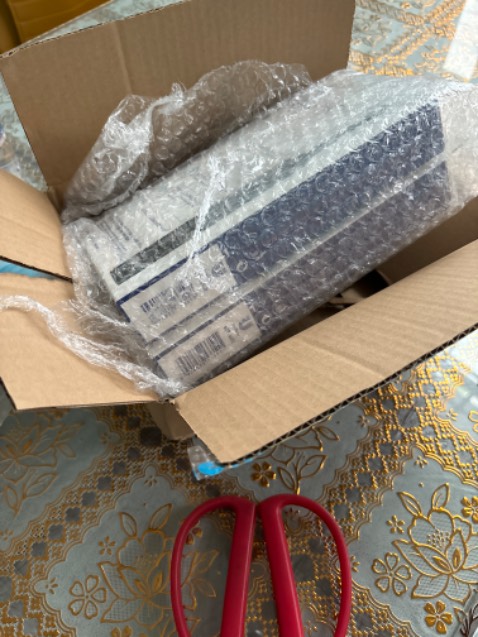 Không tặng ly đi kèm cho tôi, mua hàng bên tiki vì thấy có tặng nhưng dù tôi mua 2 sản phẩm lại không có gì. Vậy mà cũng chụp ảnh hàng tặng kèm theo như *** khách. Biết vậy mua bên sàn khác, tôi đã được tặng khi mua sàn khác.