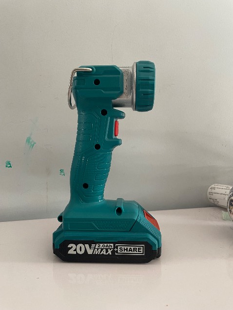 Sản phẩm chất lượng, chắc chắn, đèn sáng, giá hợp lý.