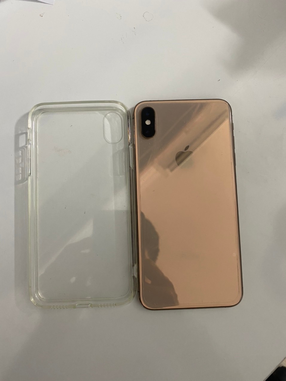 Mặc dù đã đổi lần 2 , tuy nhiên ốp lưng tôi đặt là XS Max nhưng khí giao lại lần 2 vẫn lại là y chang cái cũ, không hề có sự thay đổi nào. Tôi ko biết việc thu hồi lần 1 mang ý nghĩa gì . Rất thất vọng với tiki. Tôi thấy giống như bị *** 2 lần Mặc dù đã đổi lần 2 , tuy nhiên ốp lưng tôi đặt là XS Max nhưng khí giao lại lần 2 vẫn lại là y chang cái cũ, không hề có sự thay đổi nào. Tôi ko biết việc thu hồi lần 1 mang ý nghĩa gì . Rất thất vọng với tiki. Tôi thấy giống như bị *** 2 lần