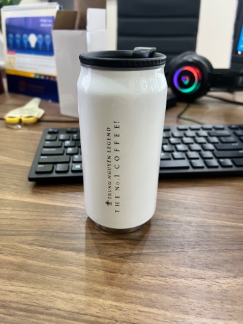 Mua màu bạc thì đi gửi màu trắng.