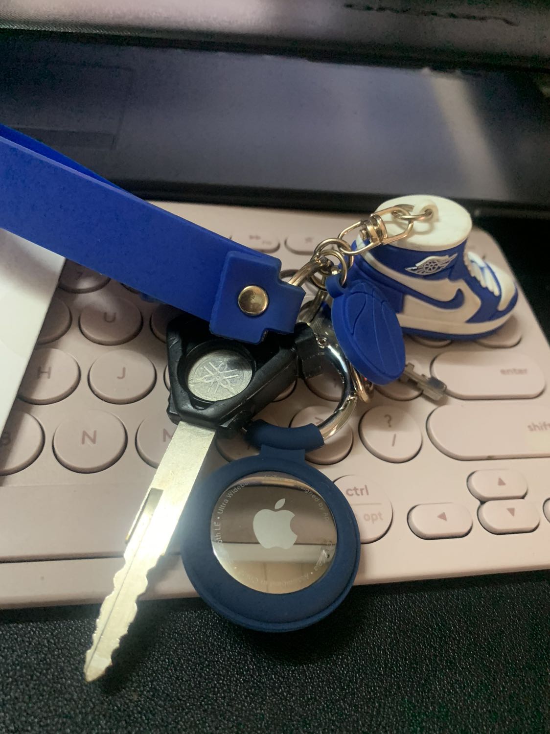 Sản phẩm thiết kế đơn giản, phong cách