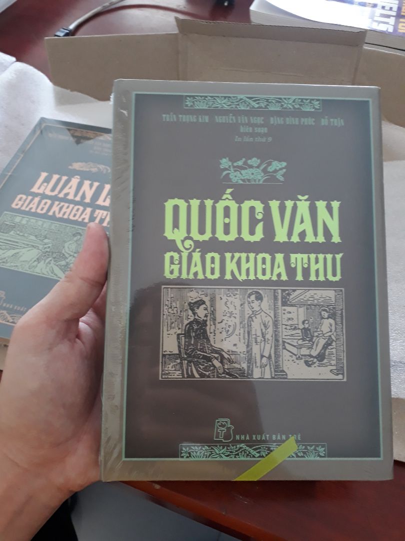 Fahasha vô cùng tuyệt vời ở khâu đóng gói vận chuyển. Cảm thấy sách được nâng niu. Sách mới đẹp... 5 sao