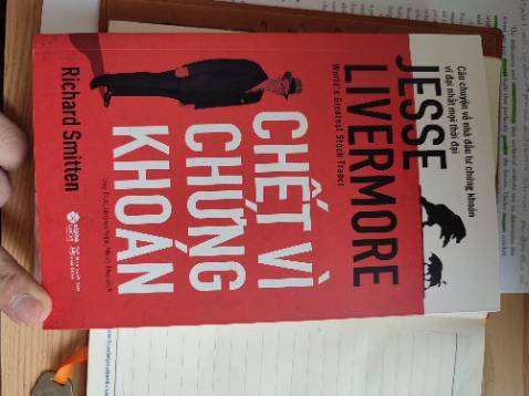 Một cuốn sách rất hay về một thiên tài đầu cơ, cuộc đời, sự tư duy và trải nghiệm niềm đam mê đó. Đáng tiếc cuối đời sóng gió đã khiến ông mất đi mục tiêu sống để rồi để lại một câu chuyện buồn