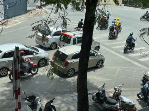 Giao hàng nhanh, đóng gói cẩn thận, chất lượng tốt. Sẽ mua thêm nhiều sản phẩm của shop để ủng hộ.