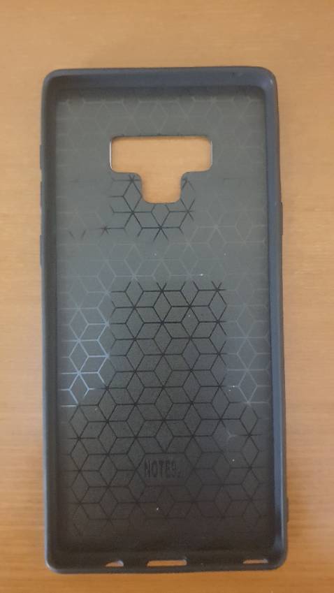 Ốp cứng, lưng trơn, viền cao su. Tổng quan đẹp nhé