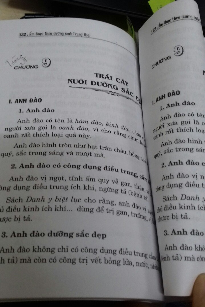 Mục lục sách có 12 chương bao gồm cả chương mạn đàm. Tuy nhiên thực tế sách không có chương 10 & 11. Chương 9 bị lặp 2 lần. Nội dung chi tiết trong sách mình mới chỉ xem lướt qua, củ thể cần phải ngâm cứu thêm. Nhưng riêng việc biên soạn sách như vậy là không thể chấp nhận được rồi. Để 2 sao vì giao hàng nhanh và thái độ của bên giao hàng rất dễ chịu. Hy vọng phần còn lại của cuốn sách này có giá trị sử dụng.