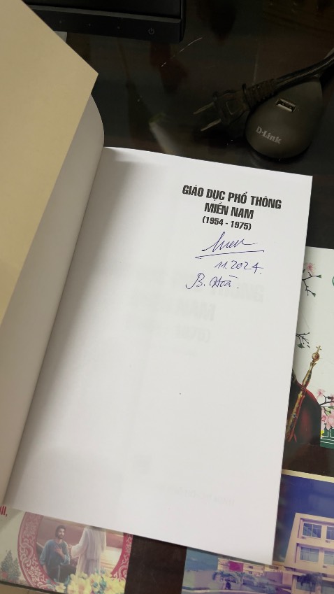 Sách nhiều thông tin bổ ích
Hiểu nhiều hơn