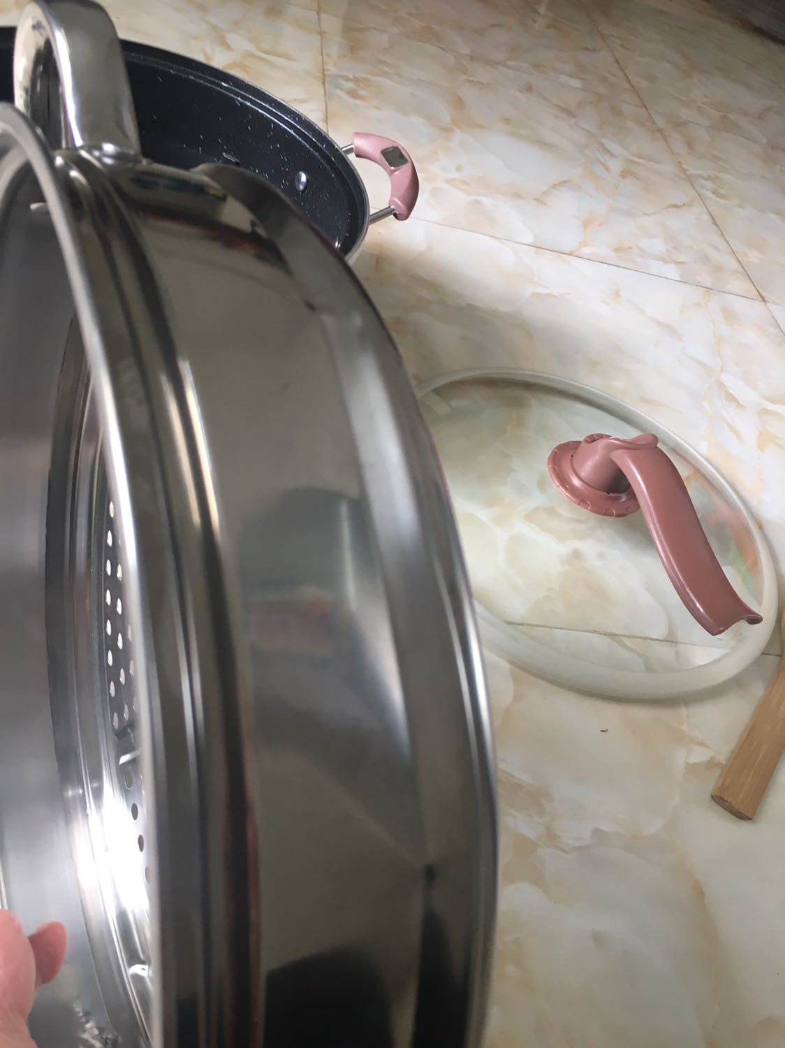 Sp ko giong hinh quang cao. Truoc đay toi hay mua hang tren tiki cung rat hai long ve uy tin. Nhung 2 lan sau nay rat that vong ve sp ban tren tiki, hang ko đam bao chat lượng 1 sao