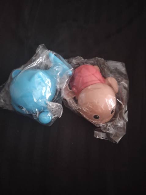 Làm ăn tào lao , đặt vịt thả bồn tắm , gửi rùa vs cá tới ,  trông xấu không chịu được , vừa ghét vừa bực