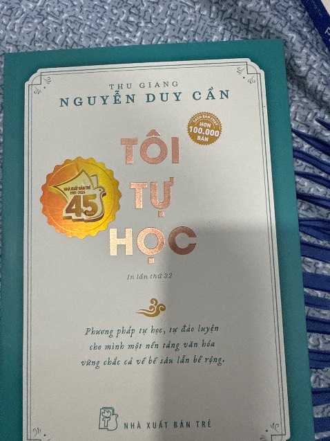 Giấy in chất lượng, bì cứng cáp, đóng gói cẩn thận