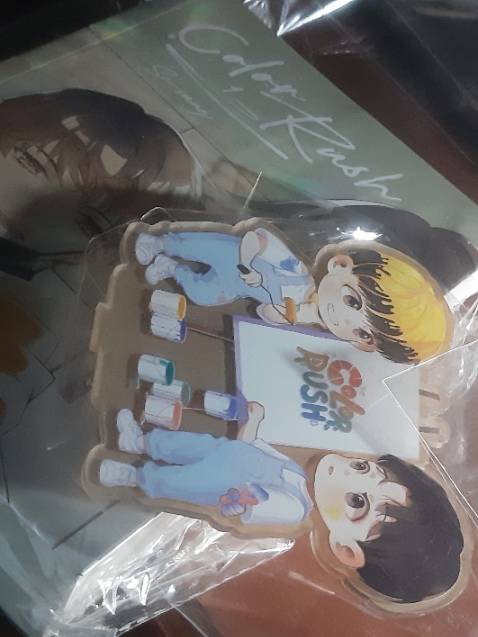 Rất là chim ưng cái bìa và art std chibi. Tiếc là bộ này không có bản bìa cứng. 
Không có gì để nói thêm về pháp sư Tiki và sự đóng gói đi vào lòng đất (như bao lần). Thần kì là đơn này vẫn an ổn về được tay mình, chắc chắn là nhờ nhân phẩm mình tốt chứ không phải công của Tiki đâu ạ :D