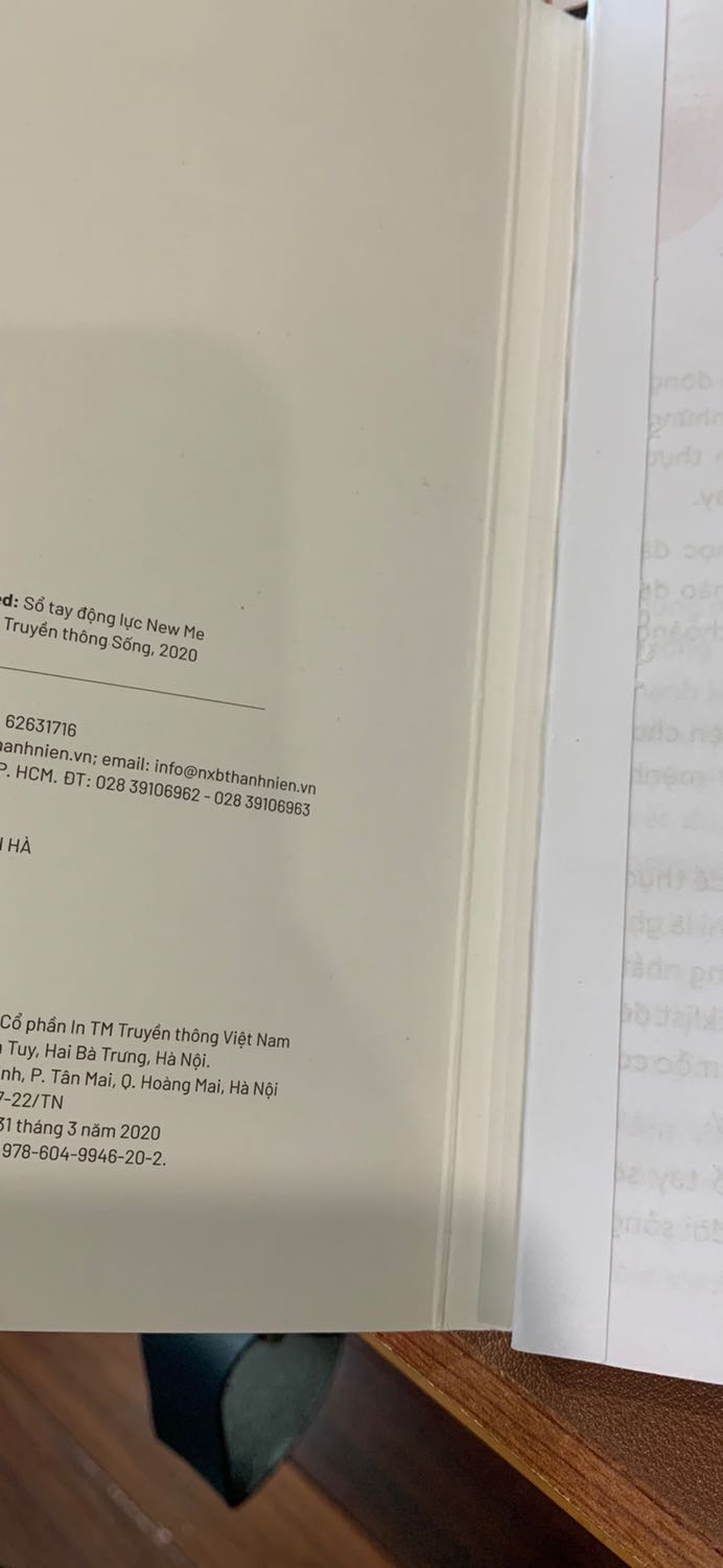 sach nhan duoc bi bong bìa