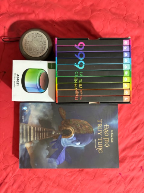 Nhỏ nhỏ mà có võ hay phết ấy ạ.shop giao hàng đủ.nguyên hộp đầy đủ các kiểu.giá rẻ.rất hài lòng.xài tạm ảnh này do ms thay máy,chưa coppy album ảnh