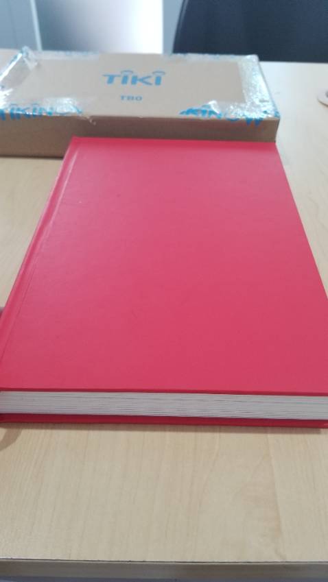 Trước tiên tôi cám ơn dịch giả Pham Le Thai đã dịch quyển sách này, và cám ơn bạn vận chuyển nhanh nhẹn, tôi có điều không hài lòng về một phần của nội dung, dịch giá Thai Pham đã thêm thắt những nội dung rất không cần thiết, dịch giả đã không tôn trọng tác giả và người đọc, người đọc cần được xem và cảm nhận theo đúng quan điểm của tác giả. Xin cảm ơn