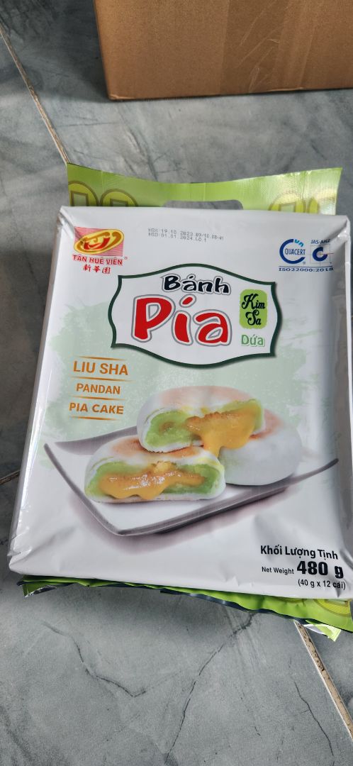 Shop đóng gói cẩn thận, bánh mới ăn thử, rất ngon