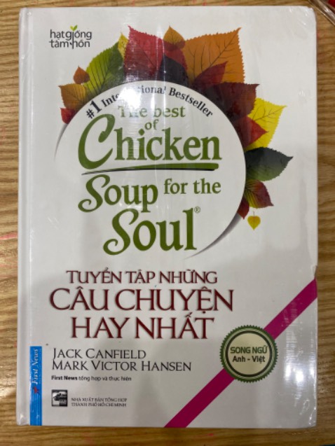 Sách mua đi tặng mà mở ra hỏng hết góc bìa sách :(