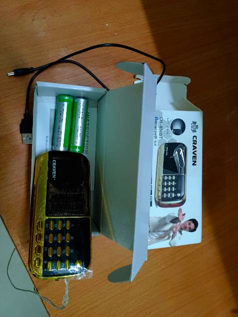 Xin chào e KHÔNG THÂÝ THẺ NHỚ trong đơn hàng. Vui lòng phản hồi giúp em nhé.

Chỉ nhận đc 1 dây sạc, 1 loa, 2 cục pin