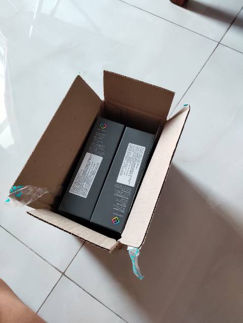 Giao hàng nhanh hơn 2 ngày dự kiến. 
Hàng được dán lưu ý "dễ vỡ" bên ngoài nên hộp được giao tới còn nguyên vẹn.
Sản phẩm tốt như giá tiền.
Rất hài lòng Giao hàng nhanh hơn 2 ngày dự kiến. 
Hàng được dán lưu ý "dễ vỡ" bên ngoài nên hộp được giao tới còn nguyên vẹn.
Sản phẩm tốt như giá tiền.
Rất hài lòng