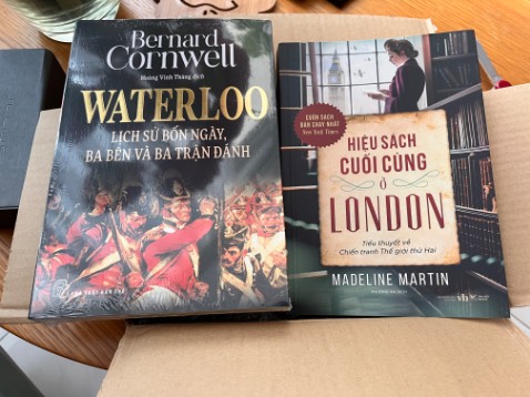 Tiki đóng gói sách tốt và giao đúng hẹn!