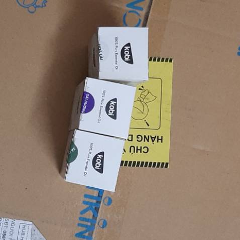 Đóng gói cần thận, giao hàng nhanh. Hộp đẹp và sản phẩm có mùi thơm dễ chịu.