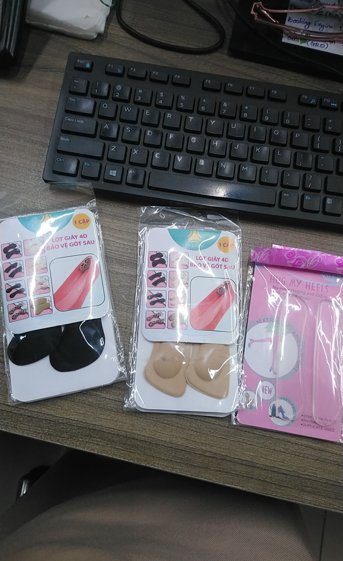 sản phẩm nhìn đẹp, mềm, chức năng phù hợp. vợ nói "ok" nên cho shop 5*
giao hàng cũng nhanh. trong tíc tắc là nhận được. 
hài lòng