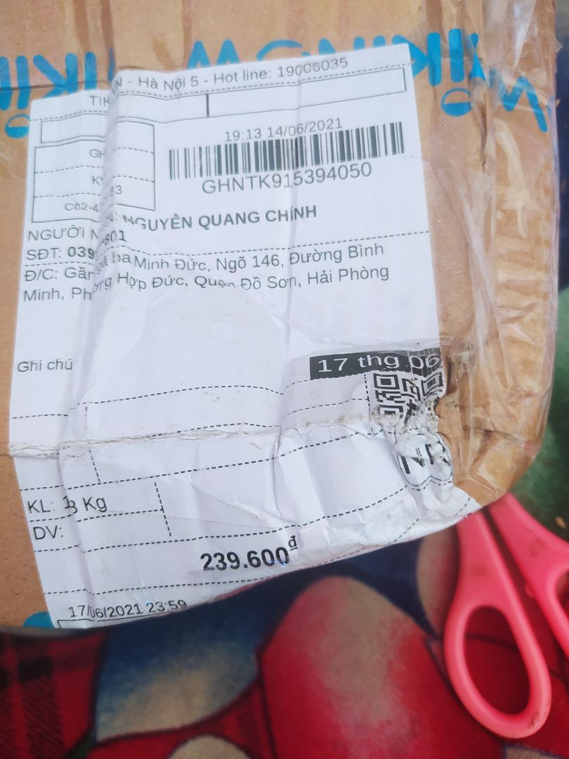 Bàn cơ chơi khá vui, hay, quân cờ và bàn cờ màu sắc khá đẹp, sạch sẽ, quân cờ tương đối nhiều, hộp khá đẹp nhưng kích thước bàn cờ và quân cờ hơi nhỏ so với hình ảnh