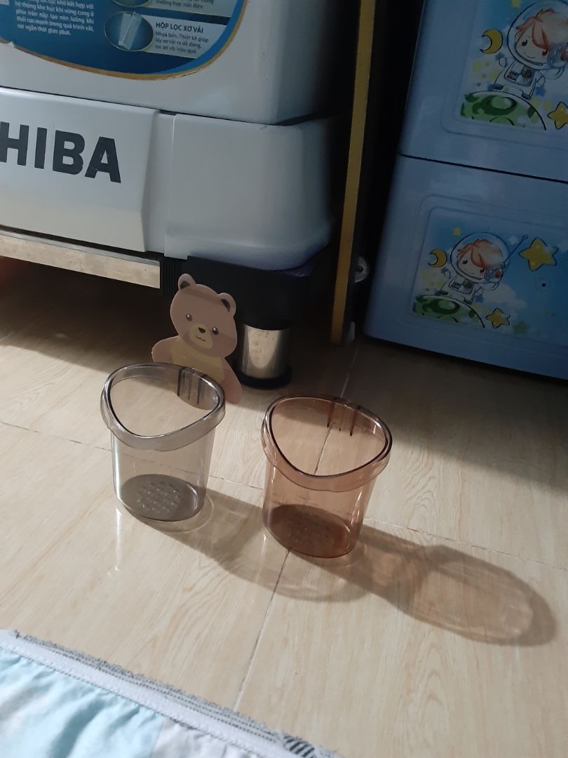 mua 2 cái mà shop giao có 1 móc để dán.làm sao đây. soạn hàng kỹ dùm e shop ơi