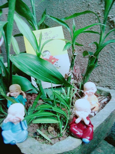 Bộ tượng rất cute
Giá thành hợp lí
Giao hàng và bảo quản đều Ok
Tiện thế PR luôn quyển sách của mình ^_^
Mỗi khi buồn bực hay chán nản, nhìn những hình tượng có động lực lắm đấy ^_^ Bộ tượng rất cute
Giá thành hợp lí
Giao hàng và bảo quản đều Ok
Tiện thế PR luôn quyển sách của mình ^_^
Mỗi khi buồn bực hay chán nản, nhìn những hình tượng có động lực lắm đấy ^_^