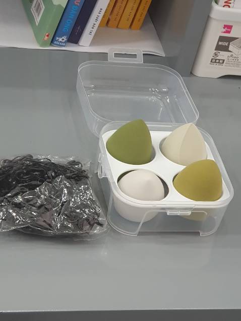 Mút mềm. Thun nhỏ mịn, chắc chắn