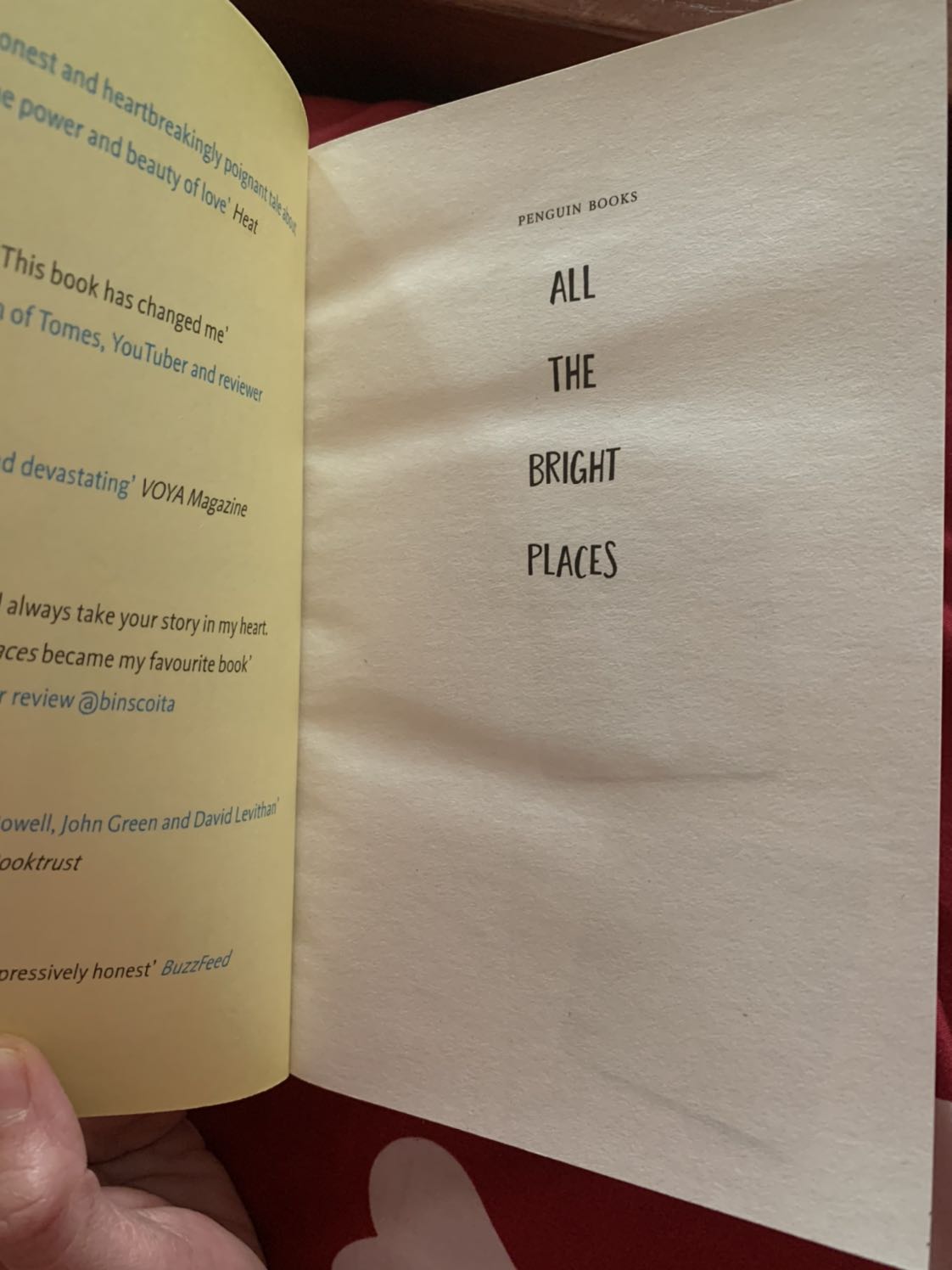 Sách quá cũ, bìa sách loang lỗ, bên trong giấy ố, giấy nhăn như sách đã dùng rồi hoặc bảo quản không cẩn thận làm ảnh hương chất lượng sách, luôn tin tưởng khi mua sách Tiki mà lần này thất vọng quá. Tiki xem lại giúp. Mua sách mới mà như mua sách cũ vậy đó.