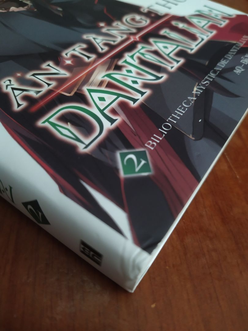 Giao hàng nhanh, sách còn nguyên seal. Dù là lỗi nhỏ nhưng gáy dưới sách bị quăn như này đây, rất mong tiki hoàn thiện hơn phần đóng gói của mk, mk mua sách ở tiki khá nhiều và thi thoảng sẽ có lỗi kiểu như này, dù nhỏ nhưng vẫn gây mất ấn tượng đó