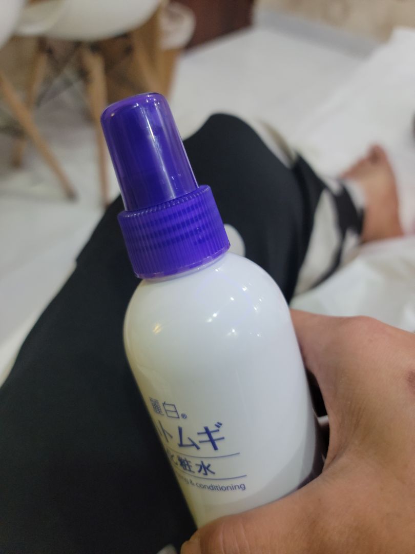 Hàng giả nha mọi ng,nhìn ngoại quan là biết sản phẩm nhà làm. Đổi trả tiki khó lắm mọi ng ơi. Mình chê quá nên k cho kình đăng hìn sản phẩm lên mọi ng ạ