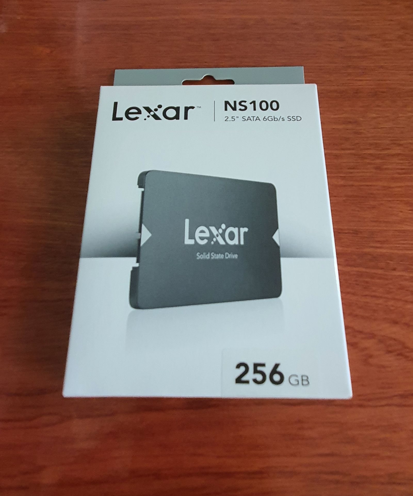 Tiki giao hàng nhanh với gói siêu tốc. nhìn chung với Lexar thì ngon bổ rẻ, đã mua và lắp cho cả 6 cái máy và xài rất ok cho phân khúc tầm trung. Hơi thắc mắc là dung lượng thực tế là 238Gb, nhưng dán tem tận 256GB liệu có hợp lý? Tiki giao hàng nhanh với gói siêu tốc. nhìn chung với Lexar thì ngon bổ rẻ, đã mua và lắp cho cả 6 cái máy và xài rất ok cho phân khúc tầm trung. Hơi thắc mắc là dung lượng thực tế là 238Gb, nhưng dán tem tận 256GB liệu có hợp lý?