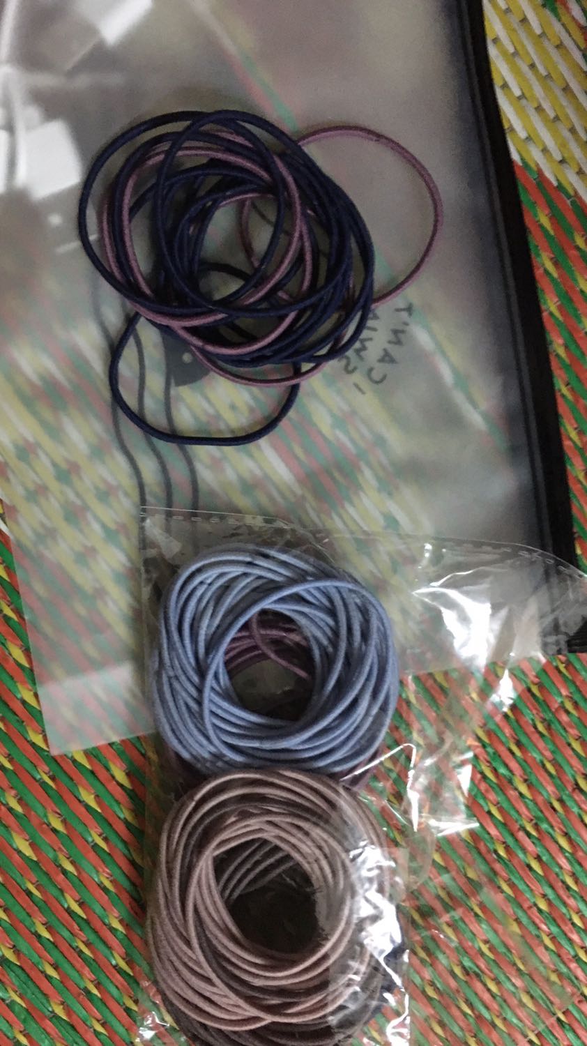 Chất lượng tốt! Giá cũng rẻ mua cho các con dùng cả năm thật tiết kiệm. Nhân viên giao hàng chu đáo. Khuyến cáo mọi người nên mua giá cũng rất rẻ, nên tôi đánh giá 5sao luôn