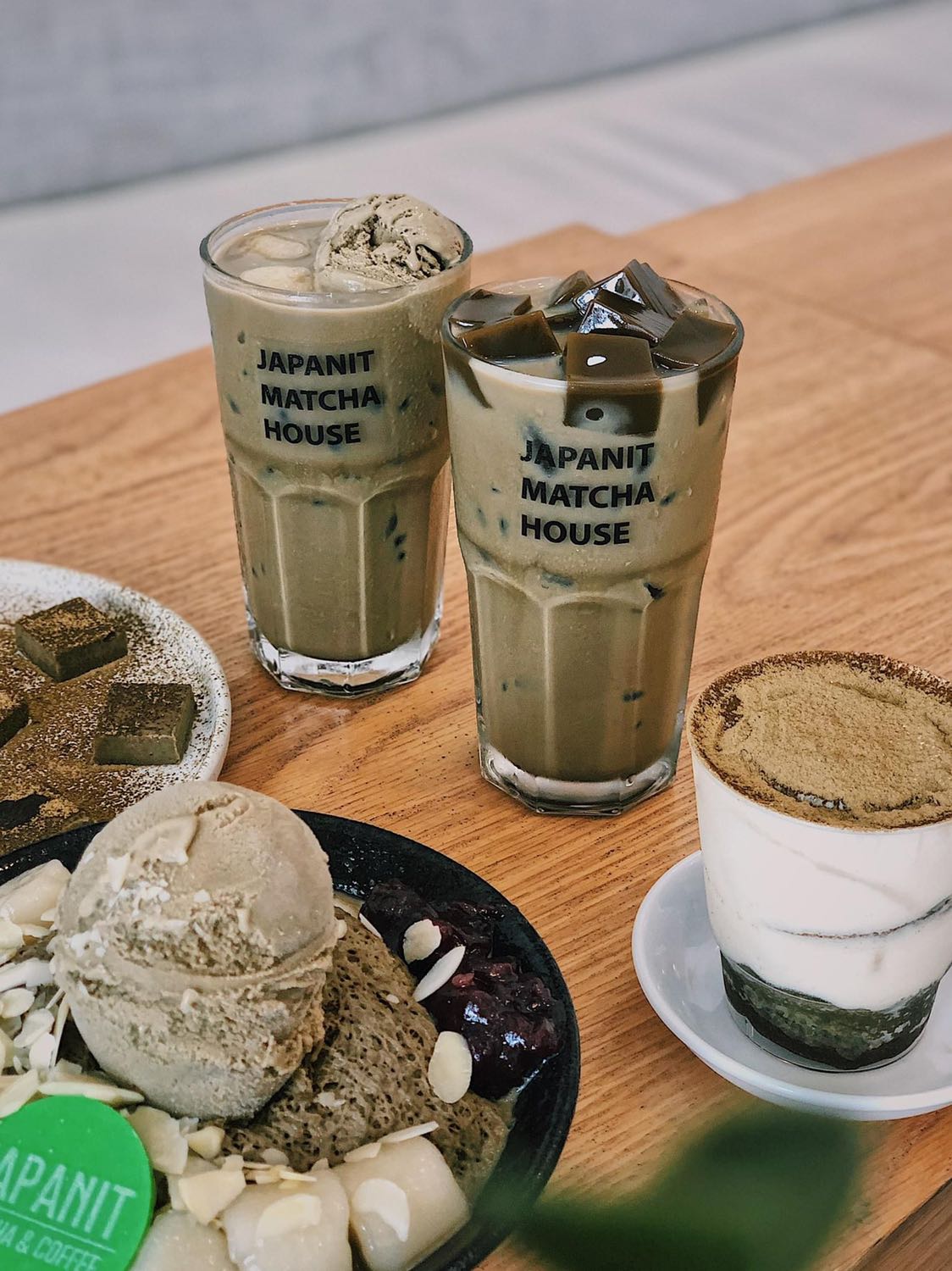 Sản phẩm có chất lượng đúng như mô tả, đóng gói chắc chắn, rất đáng tiền, giao hàng nhanh.
P/s: ko có thời gian chụp hình nên mình lấy đỡ hình trên mạng up