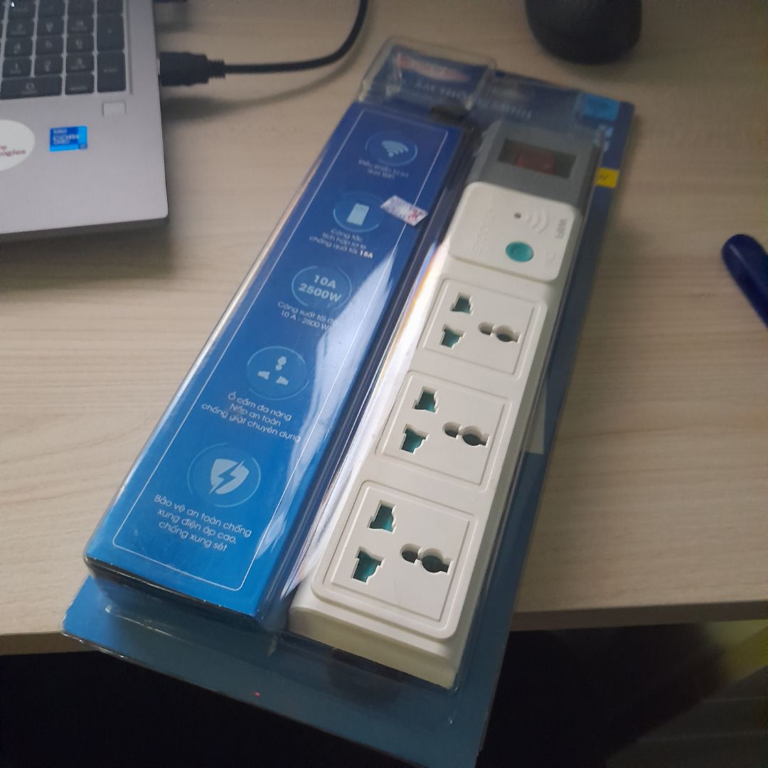 Kết nối ổn định, giá tốt.
Không nối được google home do app, và chỉ có thể tắt mở cả 3 lỗ cắm cùng 1 lúc