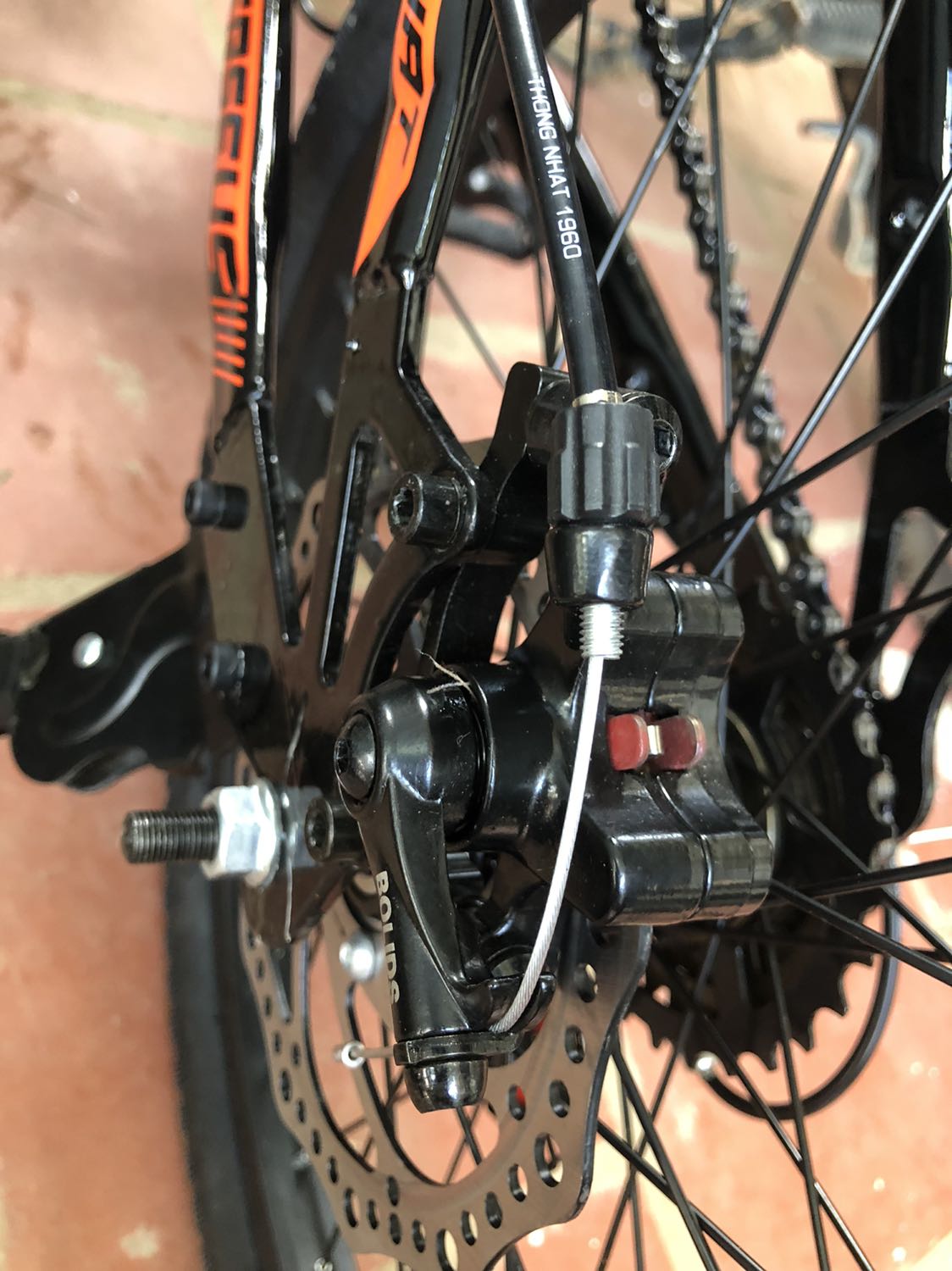 Sản phẩm chất lượng. Gửi hàng nhanh. Nhưng vận chuyển trầy xước mấy chỗ.