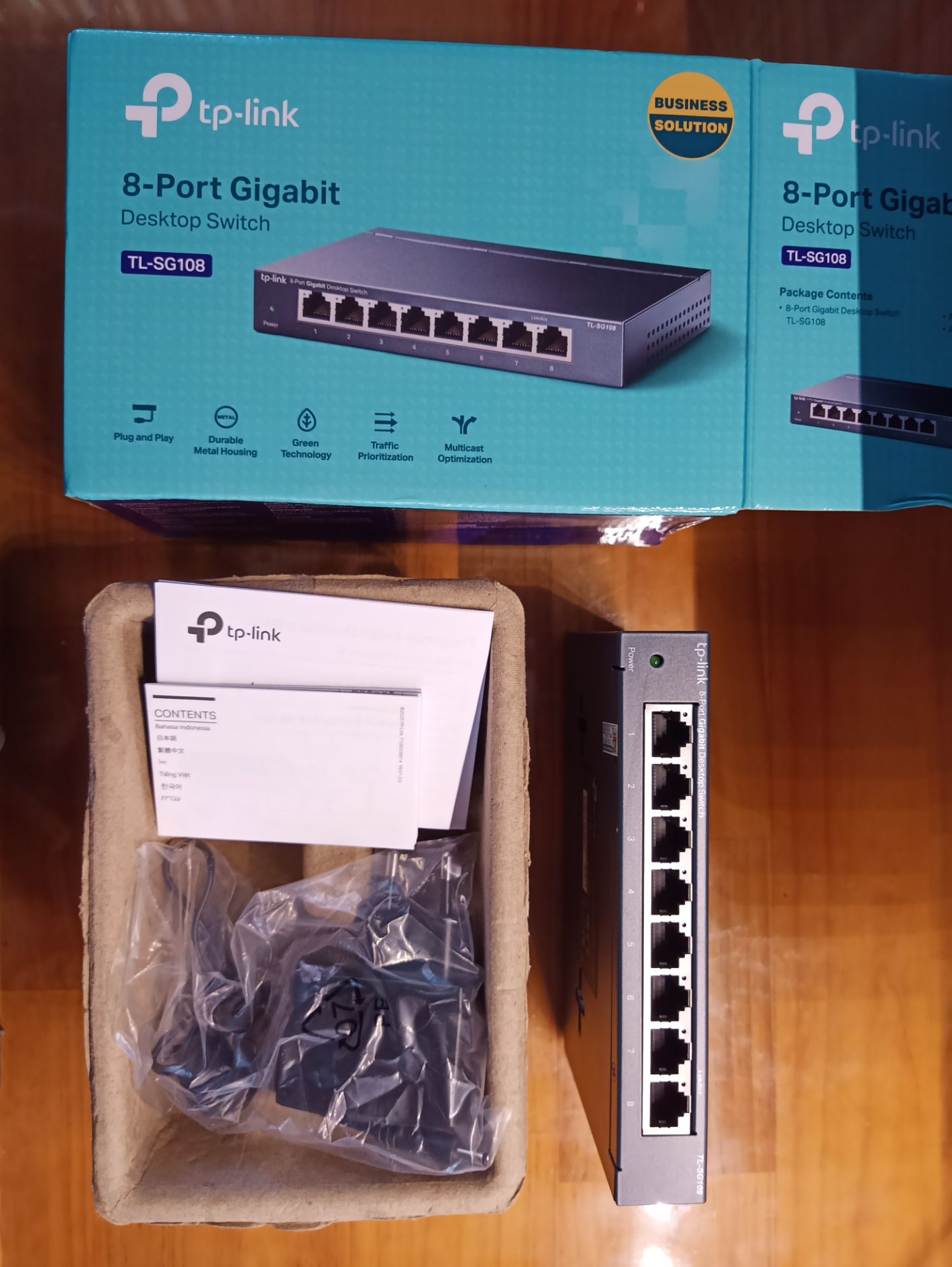 sản phẩm đóng gói ổn, đầy đủ phụ kiện, sử dụng thì chắc phải có chút thời gian, còn thời gian giao hàng thì tuy có hơi lâu một chút nhưng bù qua lại thì cũng ko có vd gì.