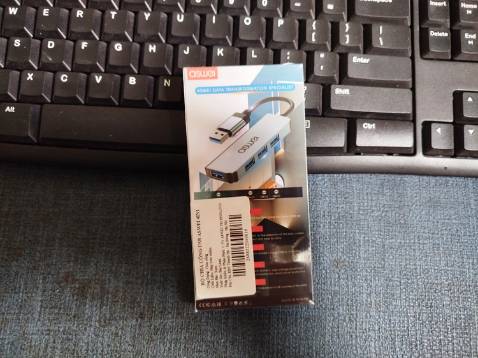 ✓ Hub USB 3.0 ASWEI 4in1: USB 3.0 To 4 USB 3.0 :
 •  Chất Lượng Vượt Trội: Vỏ nhôm tản nhiệt tốt, chắc chắn, mát.
 •  Kết Nối Ổn Định: Cổng USB chắc chắn, đảm bảo kết nối đáng tin cậy.
 •  Giao Hàng Nhanh Chóng: Nhận hàng nhanh chóng, chỉ trong vòng một ngày.
 •  Giá Cả Cạnh Tranh: Mua ba bộ chia USB ASWEI với giá ưu đãi.
 •  Thiết Kế Tiện Lợi: Kích thước nhỏ gọn, dễ dàng cầm nắm. Vỏ nhôm bền bỉ, bảo vệ khỏi va đập.
--> Bộ chia USB ASWEI được thiết kế với chất lượng cao tốt , kết nối ổn định và giao hàng nhanh chóng. Giá cả cạnh tranh và thiết kế tiện lợi. Sản phẩm nên dùng. ✓ Hub USB 3.0 ASWEI 4in1: USB 3.0 To 4 USB 3.0 :
 •  Chất Lượng Vượt Trội: Vỏ nhôm tản nhiệt tốt, chắc chắn, mát.
 •  Kết Nối Ổn Định: Cổng USB chắc chắn, đảm bảo kết nối đáng tin cậy.
 •  Giao Hàng Nhanh Chóng: Nhận hàng nhanh chóng, chỉ trong vòng một ngày.
 •  Giá Cả Cạnh Tranh: Mua ba bộ chia USB ASWEI với giá ưu đãi.
 •  Thiết Kế Tiện Lợi: Kích thước nhỏ gọn, dễ dàng cầm nắm. Vỏ nhôm bền bỉ, bảo vệ khỏi va đập.
--> Bộ chia USB ASWEI được thiết kế với chất lượng cao tốt , kết nối ổn định và giao hàng nhanh chóng. Giá cả cạnh tranh và thiết kế tiện lợi. Sản phẩm nên dùng.