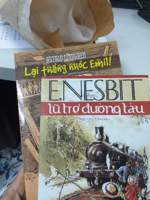 Không được tặng kèm sổ tay như mô tả trên combo