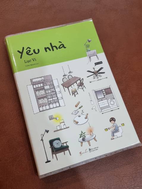 Highly recommend, sáchcó tất tần tật về vấn đề đồ đạc trong nhà, từ cách giúp nhìn nhận thực trạng cho đến việc hệ thống hóa lại phòng ở...